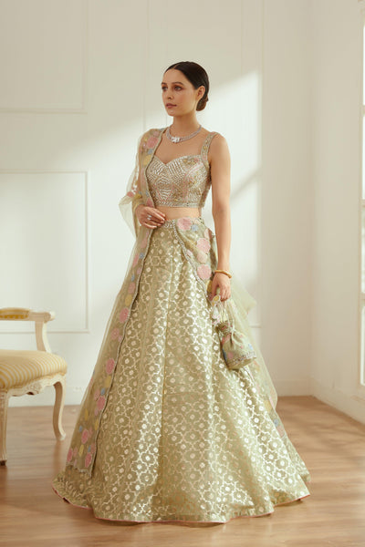 Flora Lehenga