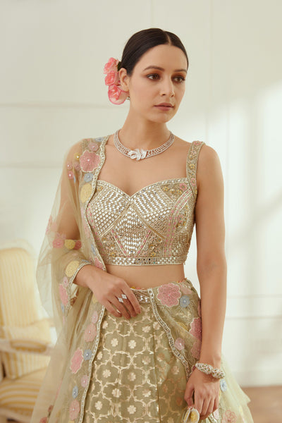 Flora Lehenga